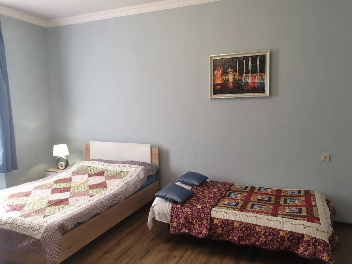 Apartment Near Sasundci Davit Metro Station Jerevan Eksteriør billede